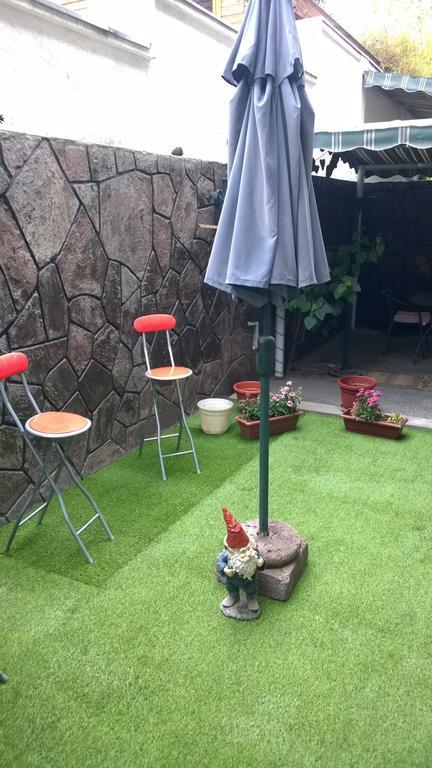 Bed & Breakfast Blumen Haus 2*